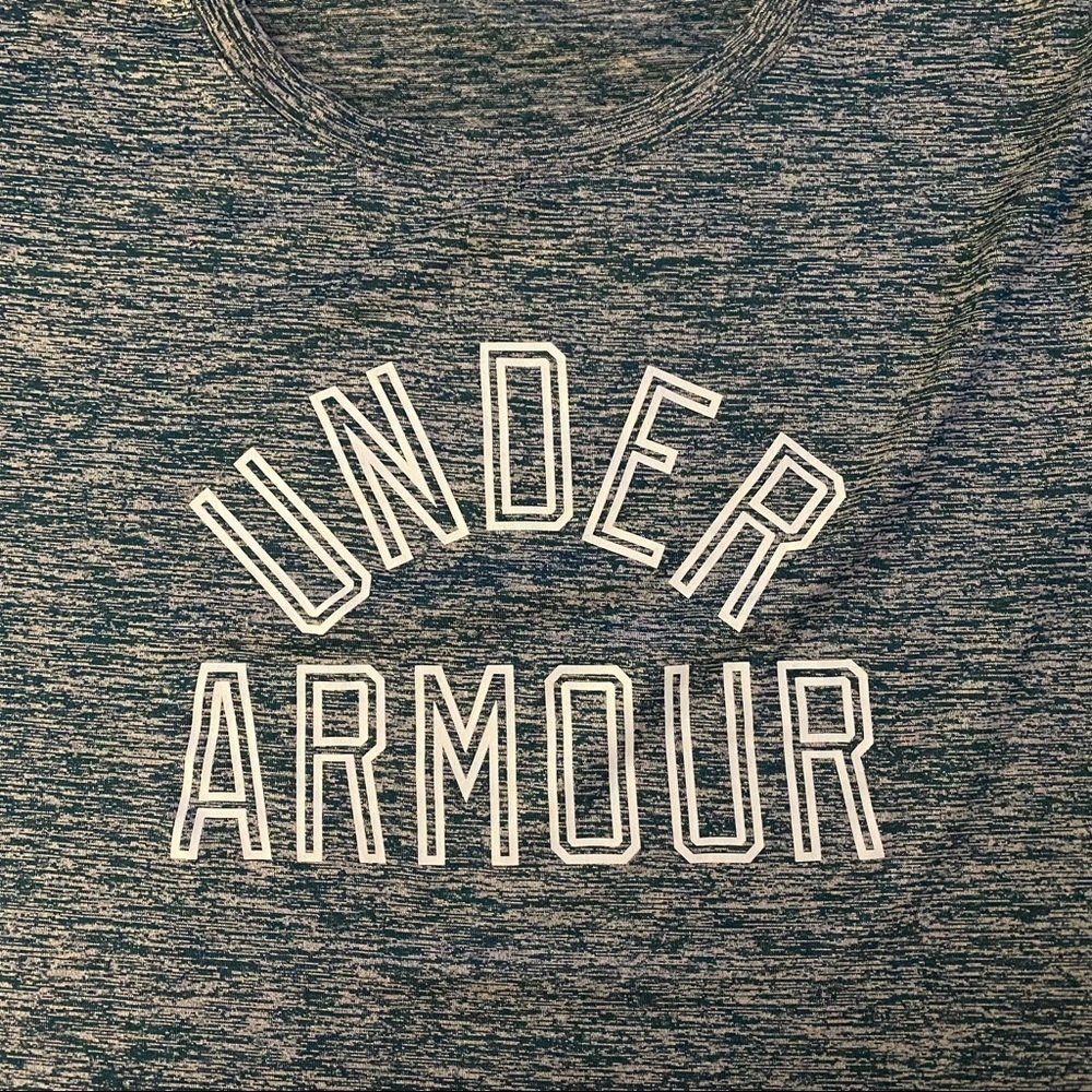 Under Armour Gray Logo Training T-Shirt Size Large EUC